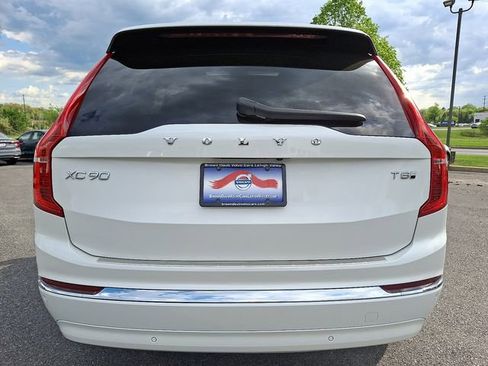 Used 2025 Volvo XC90 T8 Plus AWD/4WD image 5