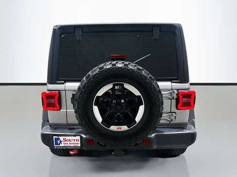 Used 2021 Jeep Wrangler Unlimited Rubicon AWD/4WD image 6