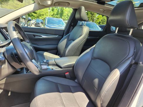 Used 2024 INFINITI QX50 Luxe AWD/4WD image 10