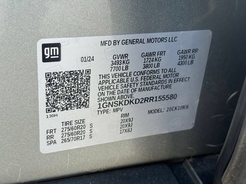 Used 2024 Chevrolet Suburban Z71 w/ Luxury Package AWD/4WD image 27