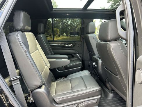Used 2022 GMC Yukon Denali w/ Denali Premium Package AWD/4WD image 27