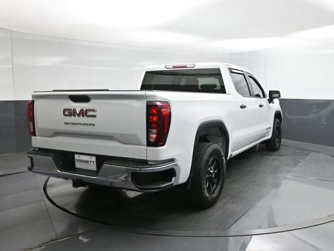 Used 2024 GMC Sierra 1500 Pro w/ Convenience Package image 11