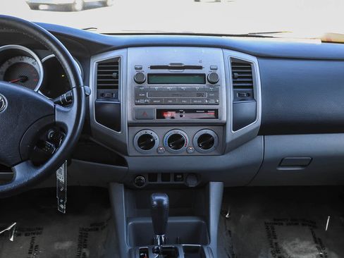 Used 2011 Toyota Tacoma PreRunner w/ SR5 Pkg #2 RWD image 13