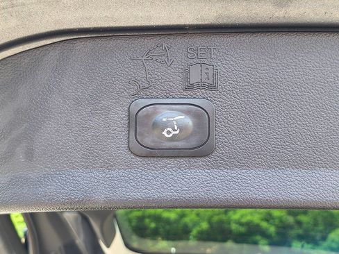 Used 2017 Ford Escape SE w/ Equipment Group 201A AWD/4WD image 21