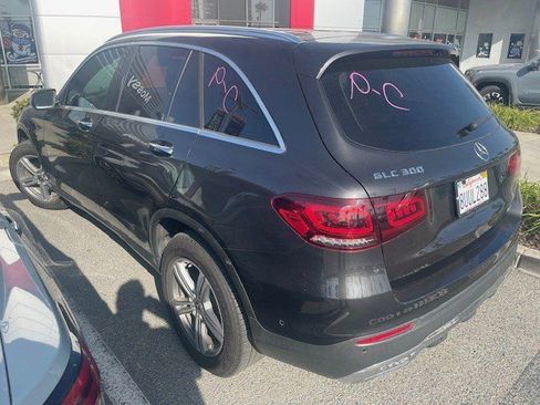 Used 2021 Mercedes-Benz GLC 300 image 3