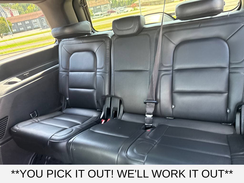 Used 2018 Lincoln Navigator Select w/ Cargo Package RWD image 24