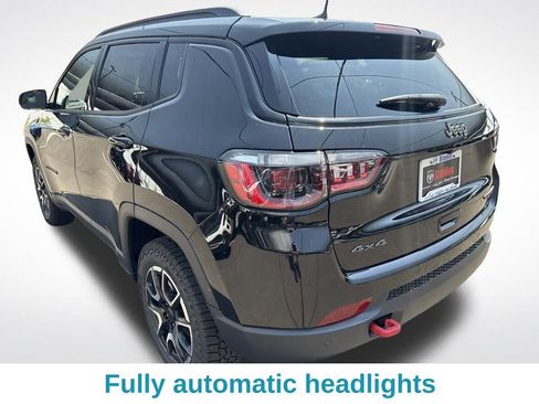 New 2025 Jeep Compass Trailhawk w/ Trailhawk Convenience Group image 12