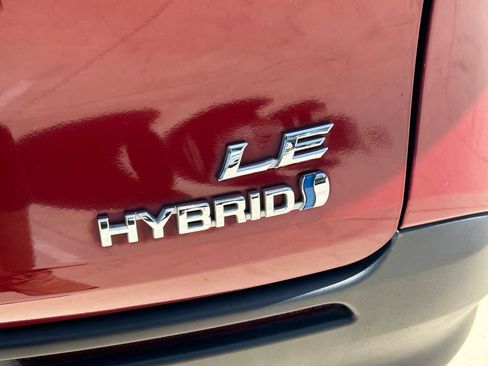 Used 2023 Toyota Sienna LE w/ LE Plus Package FWD image 13