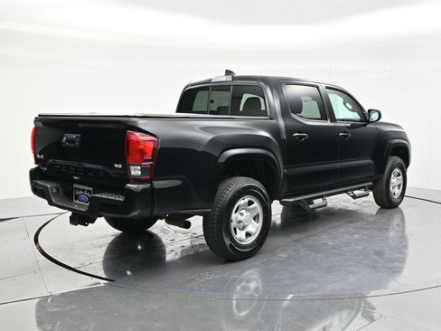 Used 2022 Toyota Tacoma SR AWD/4WD image 5
