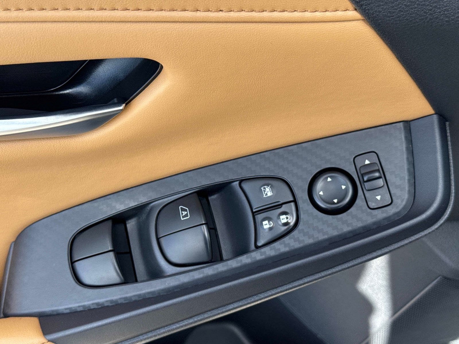 Used 2023 Nissan Sentra SV w/ SV Premium Package FWD image 20