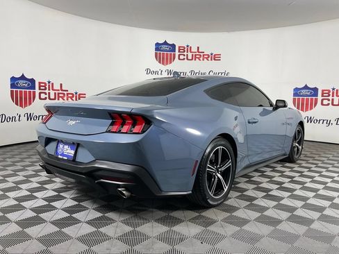 Used 2024 Ford Mustang Coupe RWD image 3