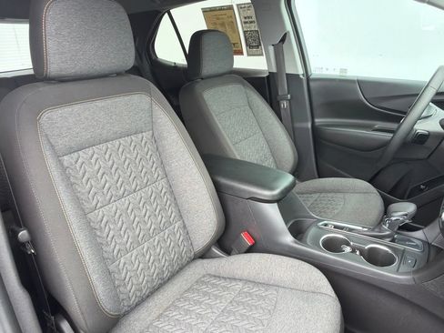 Used 2024 Chevrolet Equinox LT FWD image 6