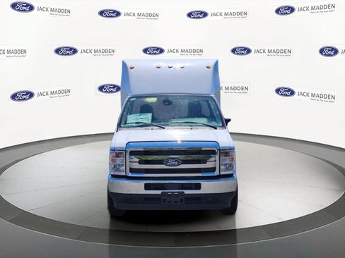 New 2027 Ford E-350 and Econoline 350 Super Duty w/ Power Equipment Group RWD image 8