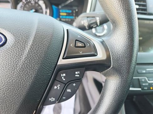 Used 2018 Ford Fusion SE image 23