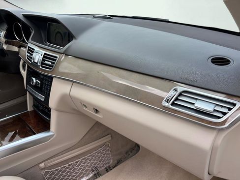 Used 2014 Mercedes-Benz E 350 Sedan image 32