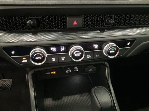 Certified 2025 Honda CR-V EX image 16