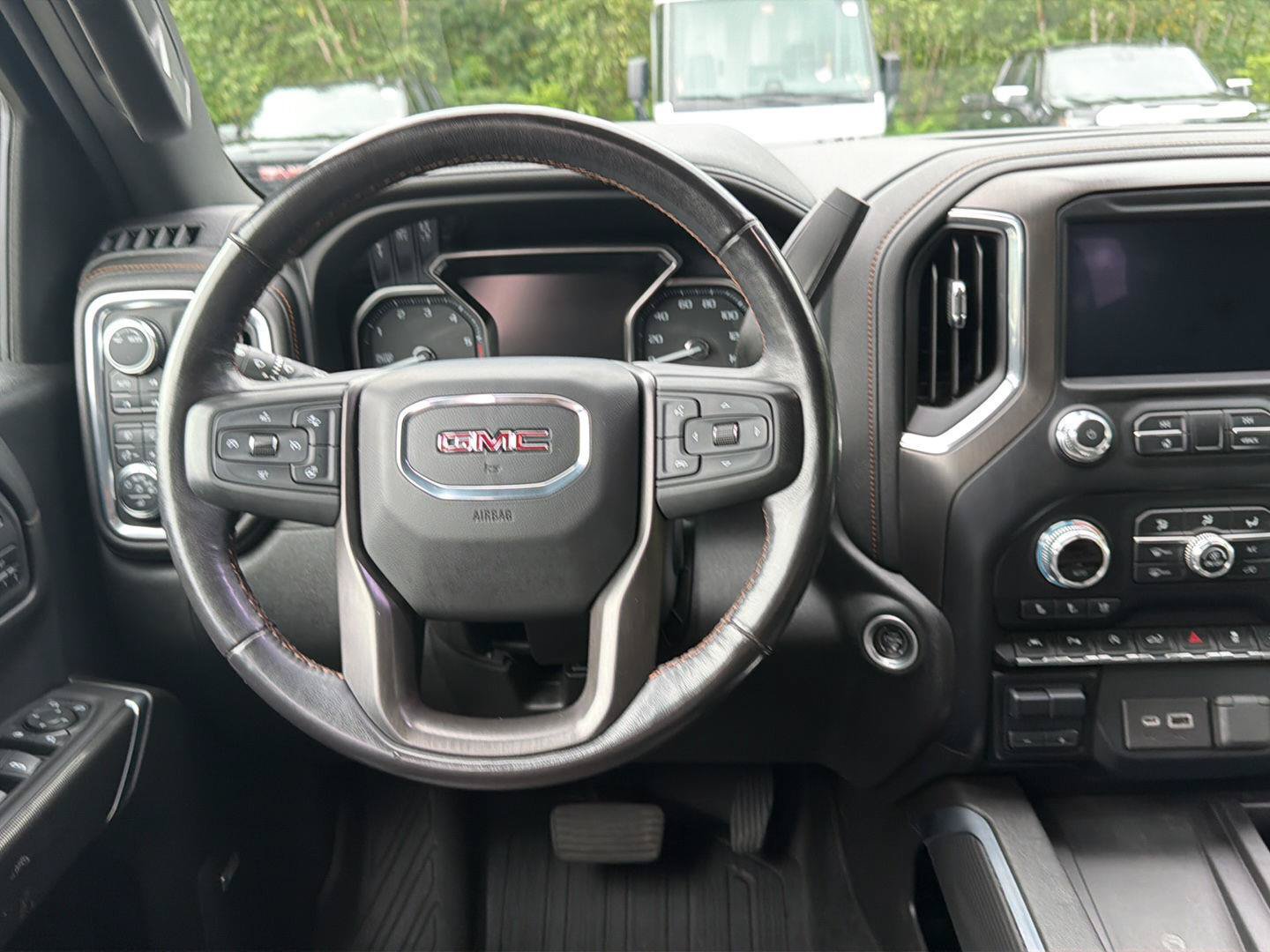Certified 2021 GMC Sierra 1500 AT4 w/ AT4 Premium Package AWD/4WD image 32