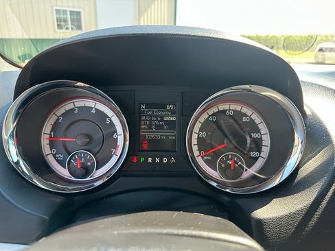 Used 2019 Dodge Grand Caravan GT FWD image 15