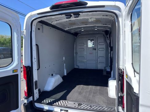 Used 2023 Ford Transit 250 Medium Roof RWD image 37