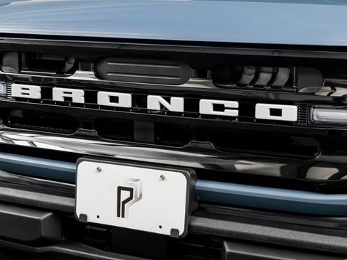 Used 2025 Ford Bronco Outer Banks AWD/4WD image 5