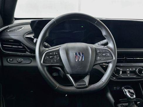 Used 2025 Buick Envista Sport Touring FWD image 18
