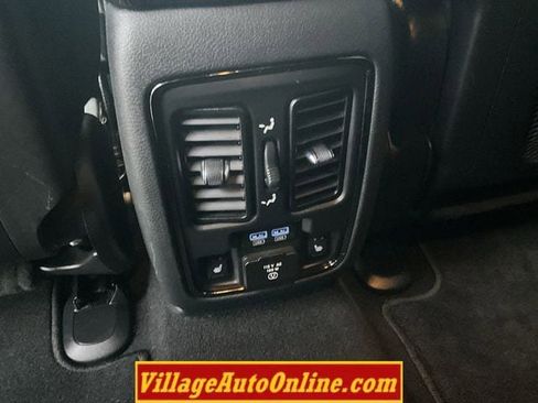 Used 2020 Dodge Durango GT image 26