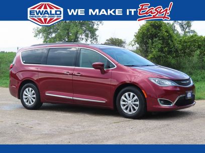 Used 2017 Chrysler Pacifica Touring-L