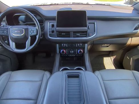Used 2022 GMC Yukon SLT image 16
