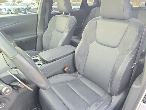 Used 2024 Lexus RX 350 w/ Luxury Package image 15