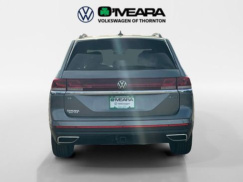 Used 2025 Volkswagen Atlas SE AWD/4WD image 4