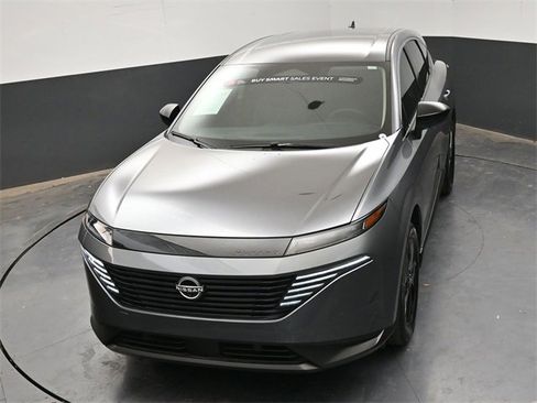 Certified 2025 Nissan Murano SV image 23