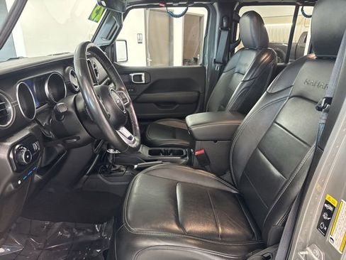 Used 2023 Jeep Wrangler Unlimited Sahara w/ Cold Weather Group image 16