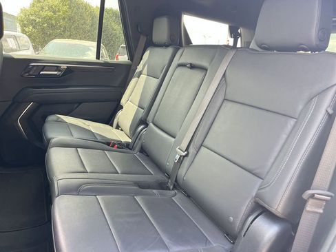 Used 2025 Chevrolet Tahoe Z71 AWD/4WD image 25
