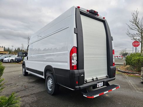 New 2024 RAM ProMaster 3500 w/ Delivery Van Package FWD image 6