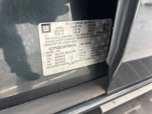 Used 2017 GMC Canyon SLT w/ Driver Alert Package image 29