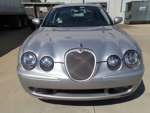 Used 2003 Jaguar S-TYPE R image 14