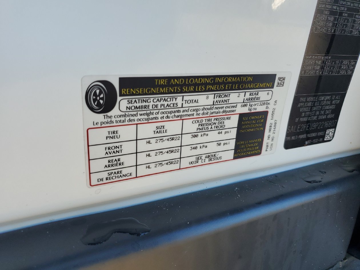 Used 2023 Land Rover Defender 130 X-Dynamic SE AWD/4WD image 31