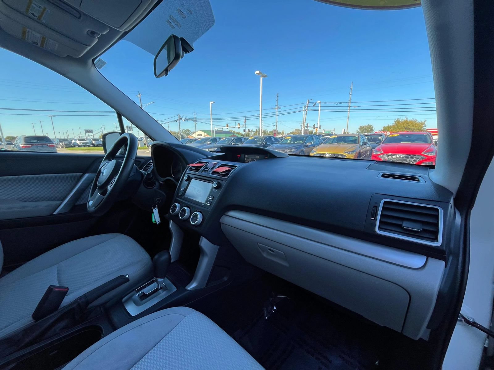 Used 2017 Subaru Forester 2.5i AWD/4WD image 31