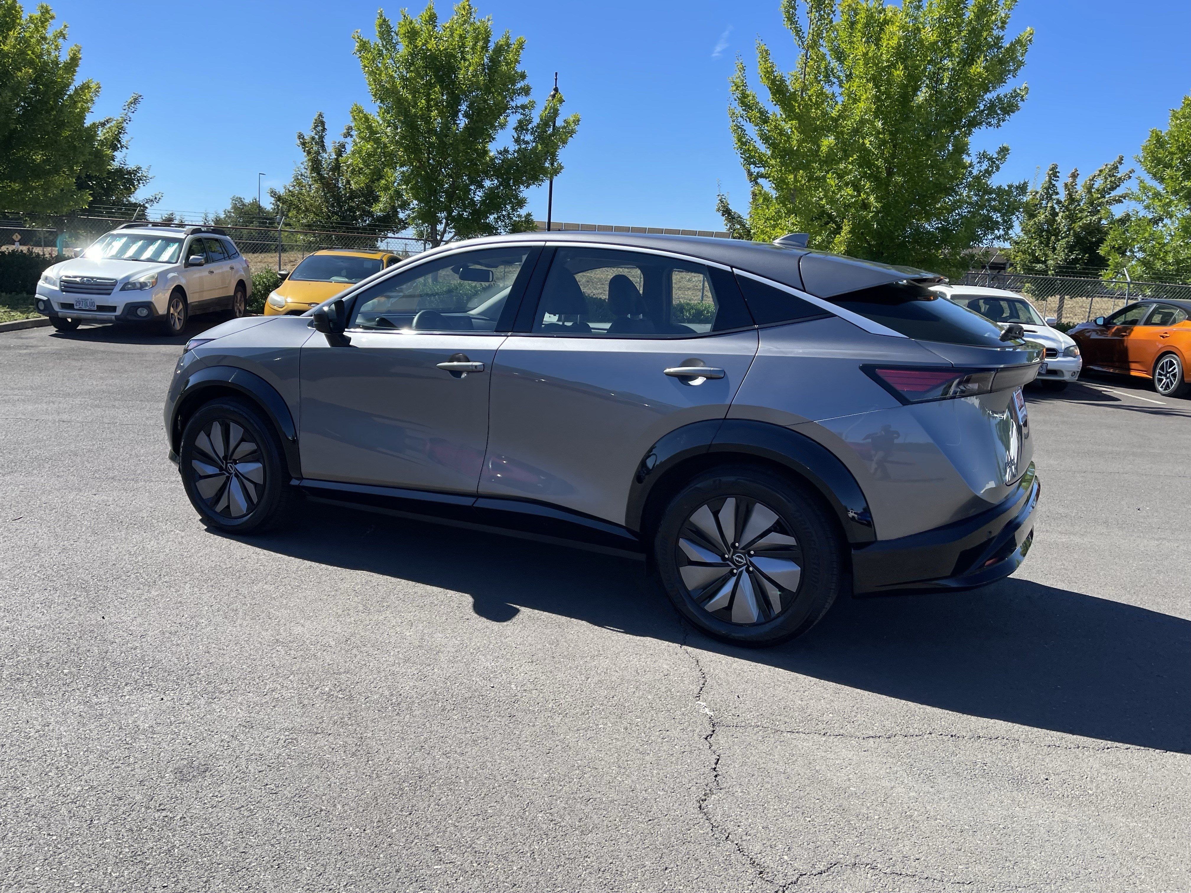 Used 2024 Nissan Ariya FWD image 3