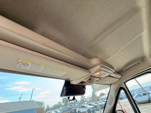 Used 2023 RAM ProMaster 2500 w/ Convenience Group image 17