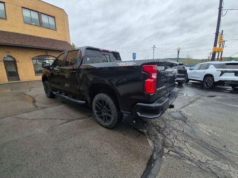 Used 2023 Chevrolet Silverado 1500 LT Trail Boss w/ Convenience Package II AWD/4WD image 5