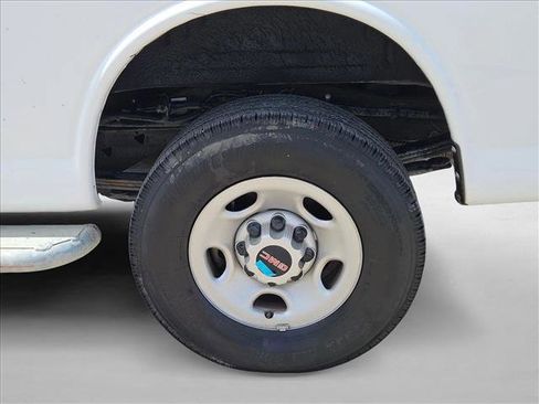 Used 2023 GMC Savana 2500 w/ Driver Convenience Package RWD image 10
