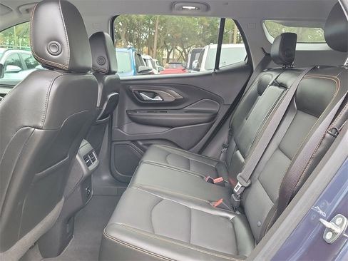 Used 2018 GMC Terrain SLT w/ LPO, Cargo Package image 16