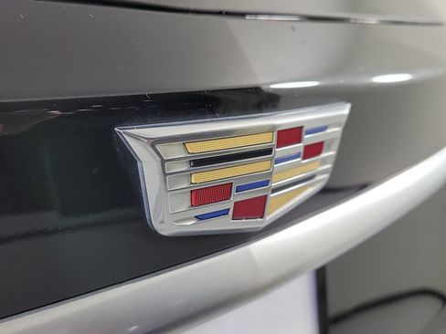 Used 2024 Cadillac XT6 Luxury w/ LPO, Floor Liner Package AWD/4WD image 7