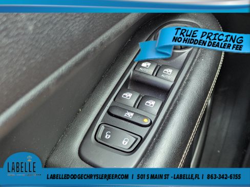 Used 2021 Jeep Compass Latitude FWD image 20