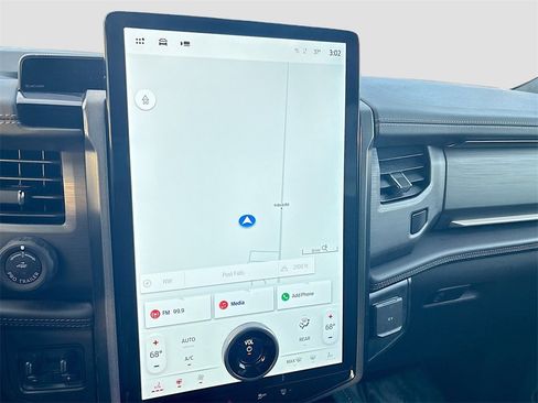 Used 2024 Ford Expedition Max Platinum image 15