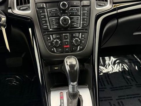 Used 2019 Buick Cascada Premium FWD image 8