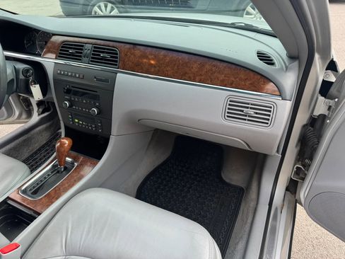 Used 2005 Buick LaCrosse CXL w/ Gold Convenience Package FWD image 24