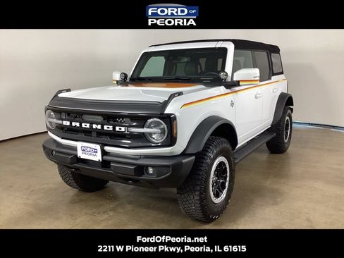 Certified 2023 Ford Bronco Outer Banks w/ Sasquatch Package AWD/4WD image 1