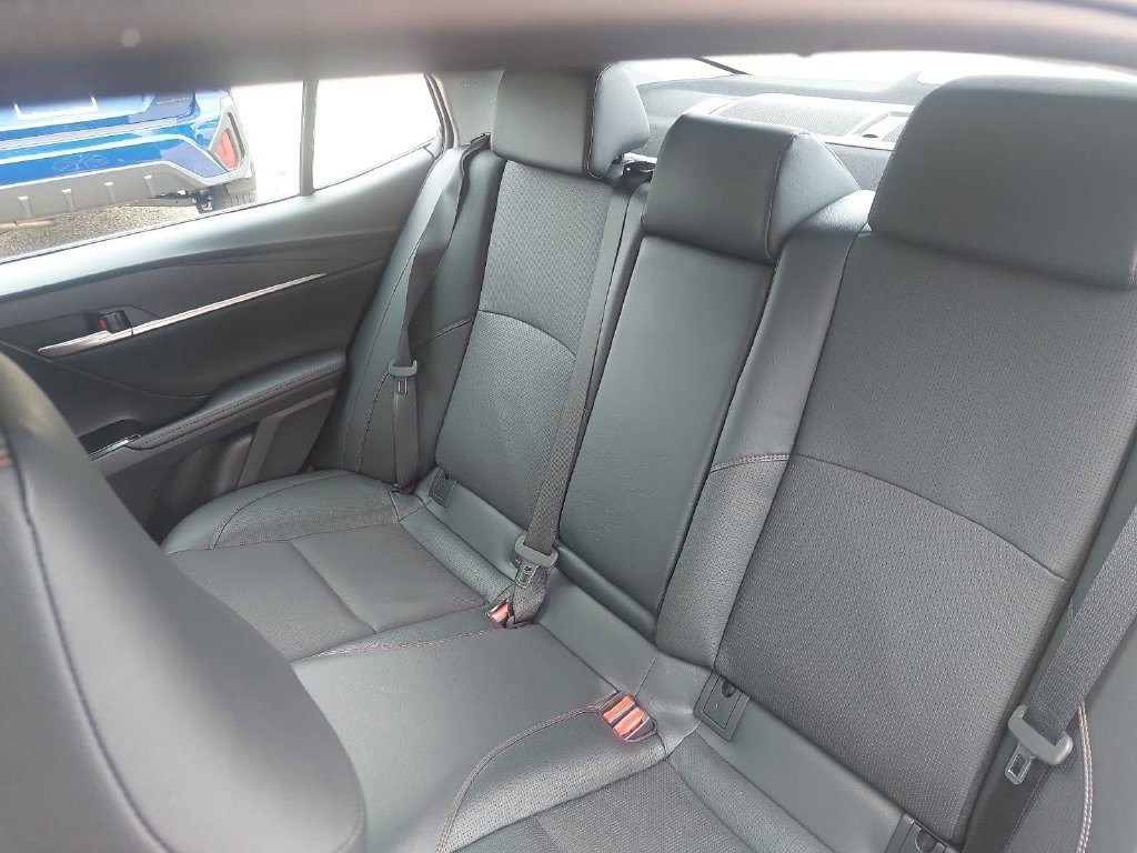 Used 2025 Toyota Camry XLE w/ Premium Plus Package FWD image 13